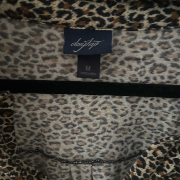 Leopard button down shirt - Picture 3 of 3